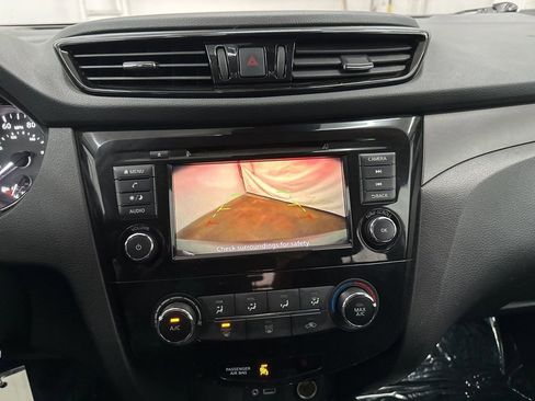 Used 2021 Nissan Rogue Sport S FWD image 15