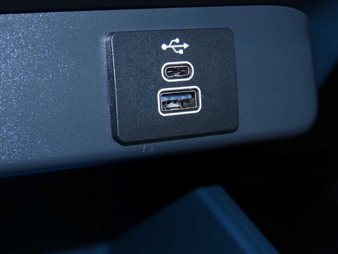 Certified 2025 Ford Maverick XLT w/ XLT Luxury Package image 29