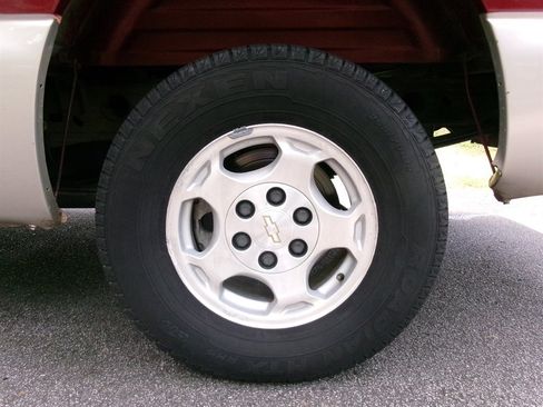 Used 2004 Chevrolet Silverado 1500 LS RWD image 30