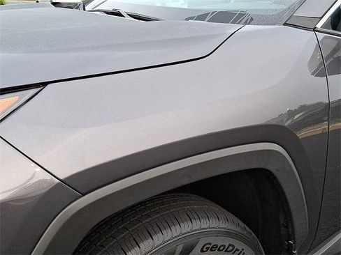 Certified 2022 Toyota RAV4 XLE w/ Convenience Package AWD/4WD image 10