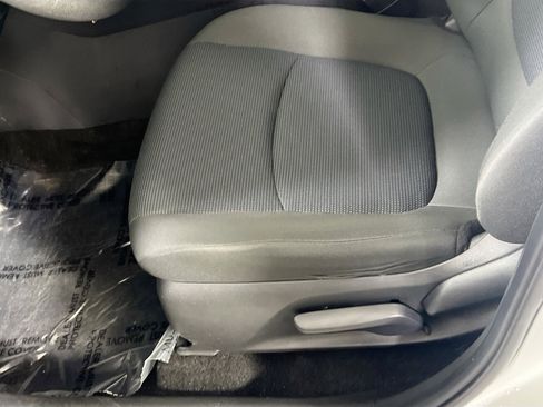 Used 2023 Toyota RAV4 LE image 18