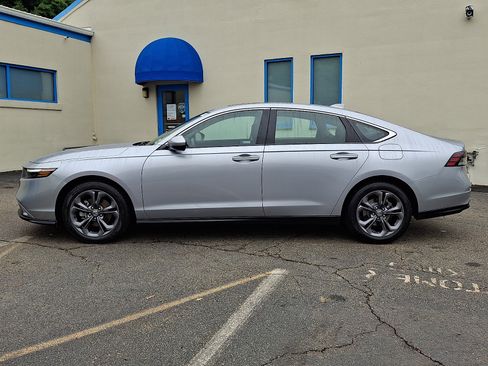 Used 2023 Honda Accord EX image 7