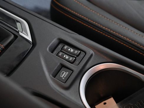 Used 2020 Subaru Crosstrek 2.0i Limited w/ Moonroof Package image 23