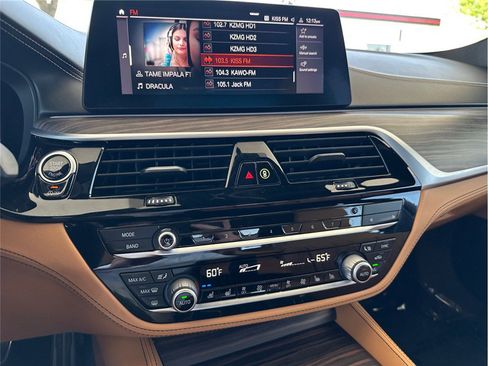 Used 2020 BMW M550i xDrive w/ Executive Package AWD/4WD image 33