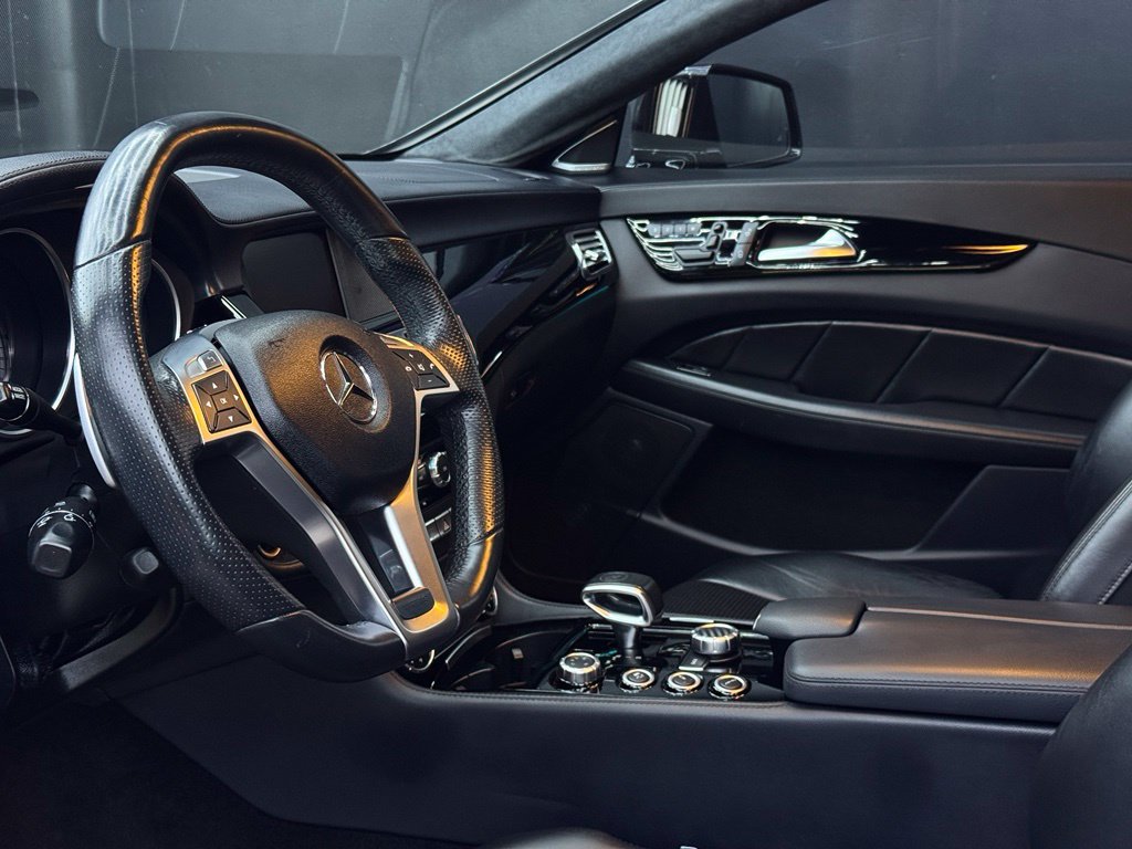 Used 2012 Mercedes-Benz CLS 63 AMG image 11