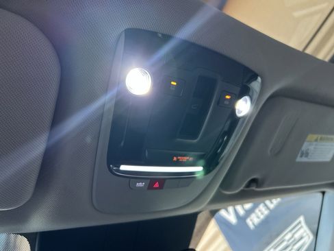 Certified 2025 Kia Sorento S w/ Panoramic Sunroof Package image 29