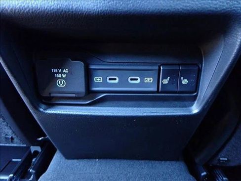 New 2026 Jeep Grand Cherokee Limited w/ Luxury Tech Group II AWD/4WD image 11