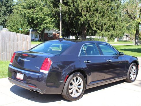 Used 2016 Chrysler 300 C AWD/4WD image 11