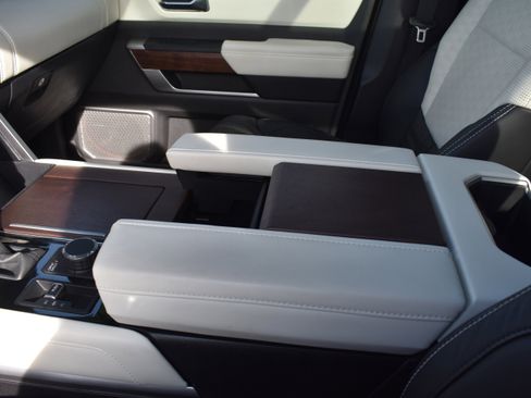 Used 2024 Toyota Sequoia Capstone image 23