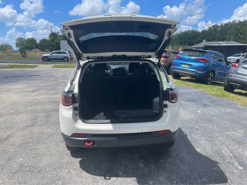 Used 2021 Jeep Compass Trailhawk AWD/4WD image 11
