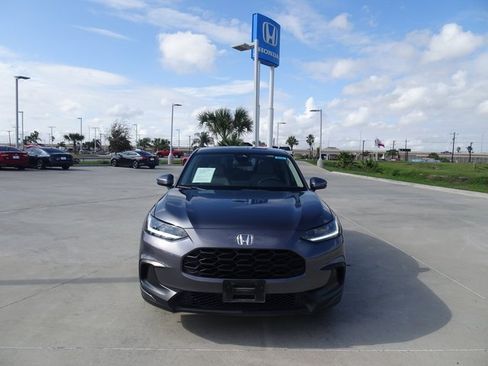 Used 2023 Honda HR-V LX image 2