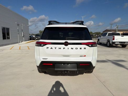 Used 2026 Nissan Pathfinder Rock Creek AWD/4WD image 6