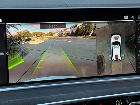 Used 2022 BMW X5 xDrive40i w/ M Sport Package image 7