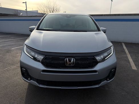 Certified 2026 Honda Odyssey Elite image 8