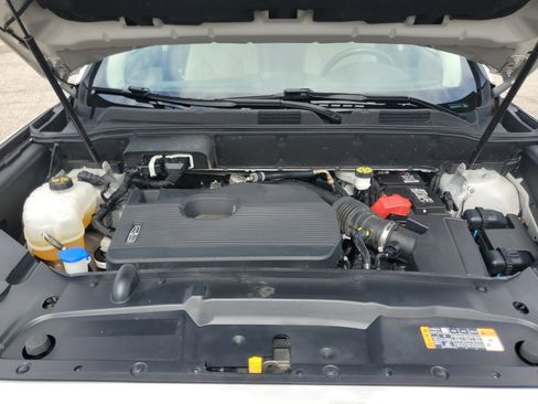 Used 2020 Lincoln Nautilus Premier w/ Equipment Group 101A image 8