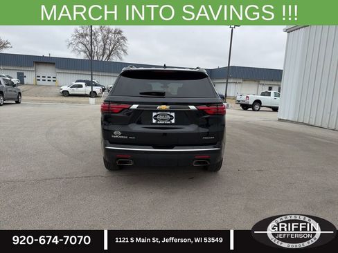 Used 2023 Chevrolet Traverse Premier image 6