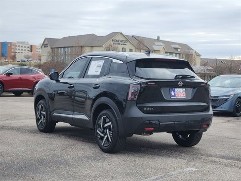New 2026 Nissan Kicks SV image 4