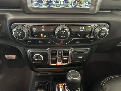 Used 2023 Jeep Wrangler Unlimited Sahara w/ Cold Weather Group image 23