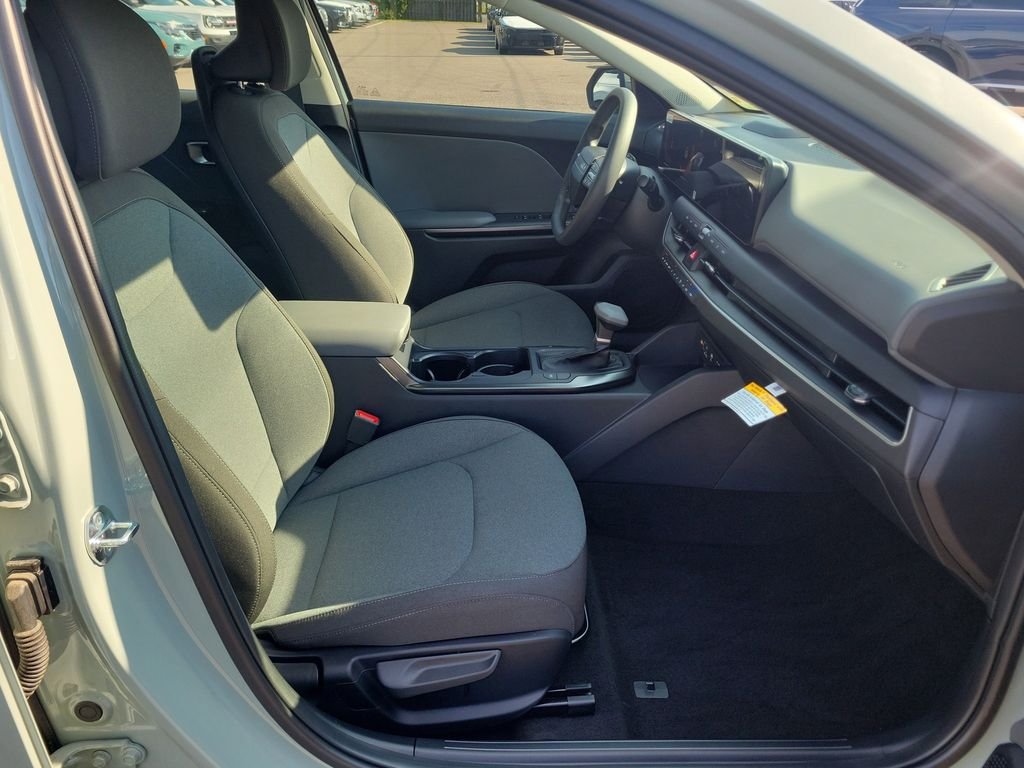 New 2026 Kia K4 FWD image 7