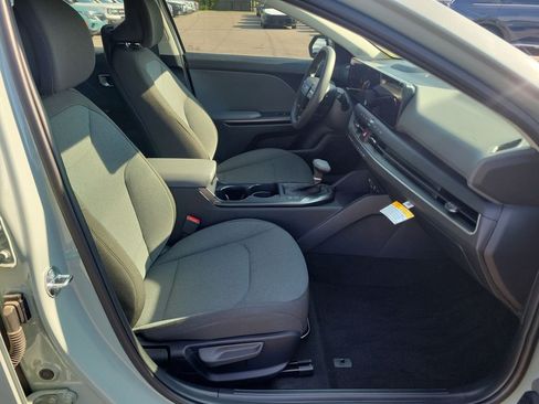 New 2026 Kia K4 FWD image 7