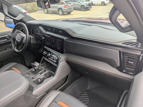 Used 2025 GMC Sierra 1500 AT4 w/ AT4 Premium Package image 30