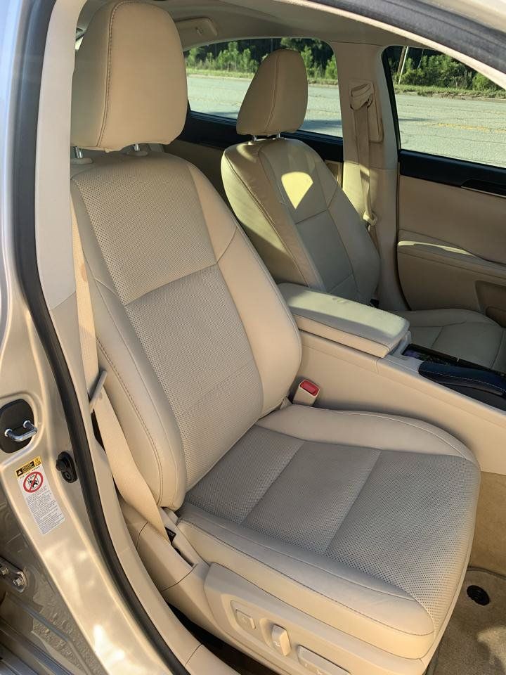 Used 2013 Lexus ES 350 FWD image 9