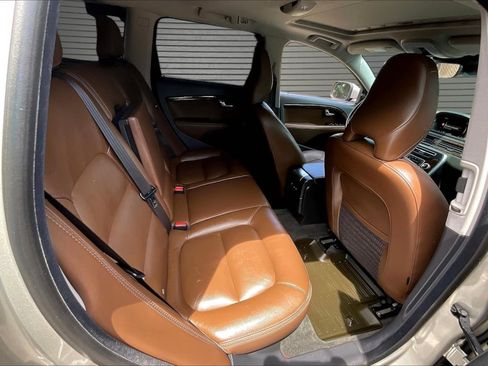 Used 2015 Volvo XC70 T6 Platinum AWD/4WD image 24