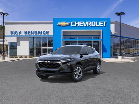 New 2026 Chevrolet Trax LS w/ LS Convenience Package FWD image 10