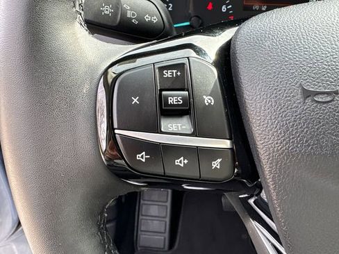 Used 2022 Ford Escape SE w/ SE Sport Appearance Package image 20