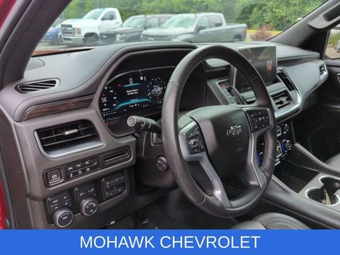 Used 2022 Chevrolet Tahoe Z71 w/ Luxury Package AWD/4WD image 11