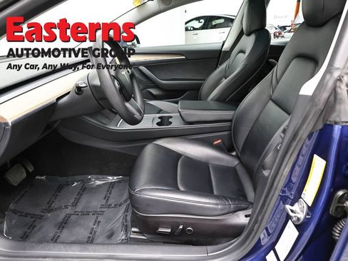 Used 2021 Tesla Model 3 Standard Range Plus image 14