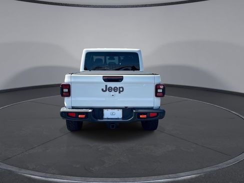 Used 2024 Jeep Gladiator Mojave AWD/4WD image 16