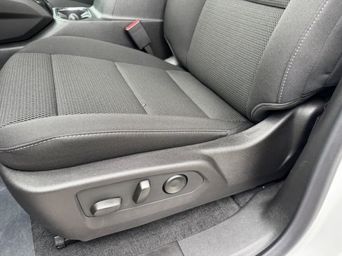 New 2026 GMC Canyon Elevation w/ Convenience Package image 15