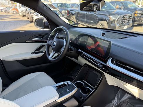Used 2026 BMW X2 xDrive28i AWD/4WD image 11