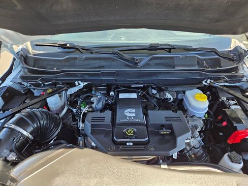 Used 2024 RAM 2500 Laramie AWD/4WD image 26
