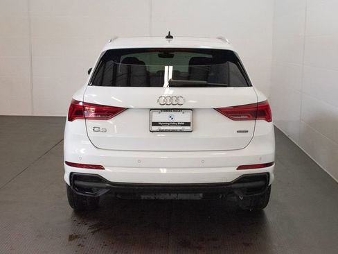 Used 2022 Audi Q3 2.0T Premium AWD/4WD image 5