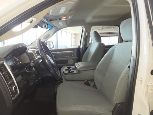 Used 2017 RAM 1500 Classic SLT w/ SLT Plus D←cor Group AWD/4WD image 20