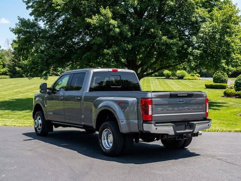 Used 2022 Ford F350 Lariat w/ Lariat Ultimate Package AWD/4WD image 8
