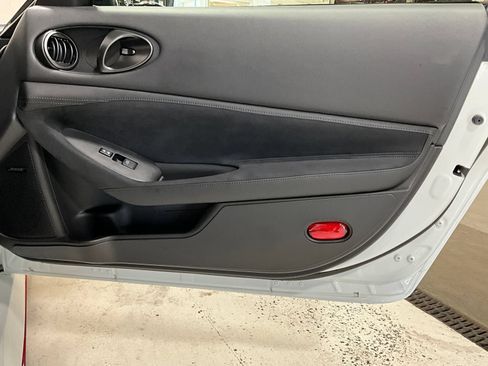 Used 2024 Nissan Z NISMO w/ Floor Mat Package RWD image 24