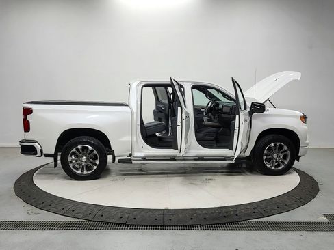 Used 2024 Chevrolet Silverado 1500 High Country AWD/4WD image 16