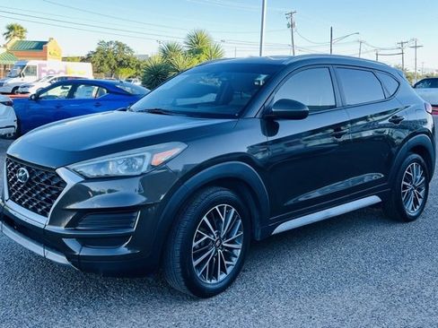 Used 2020 Hyundai Tucson SEL image 2
