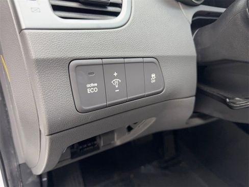 Used 2016 Hyundai Elantra SE w/ Option Group 02 image 54