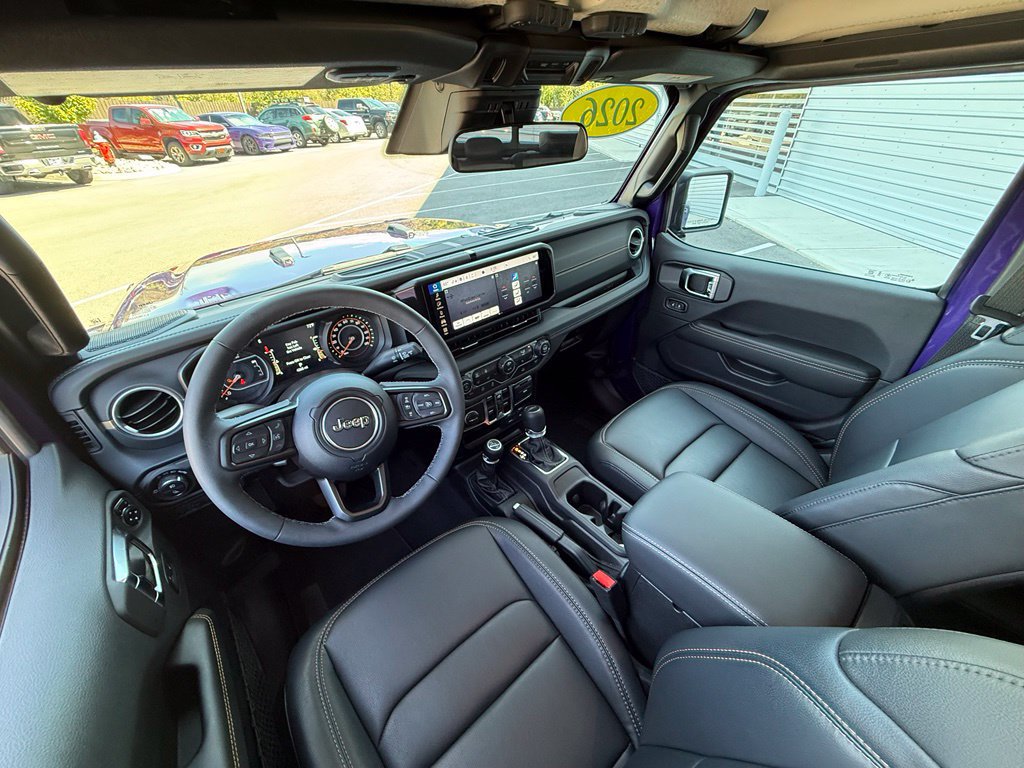 Used 2026 Jeep Gladiator Sport AWD/4WD image 21