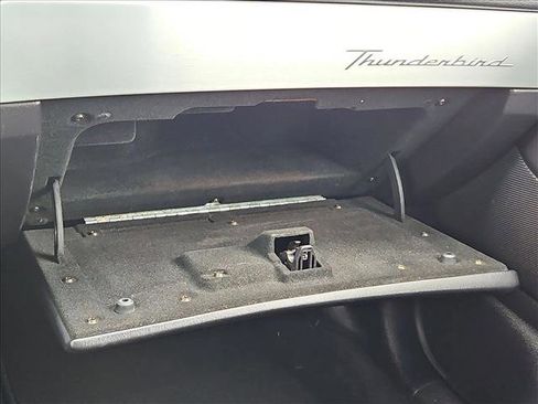 Used 2003 Ford Thunderbird image 22