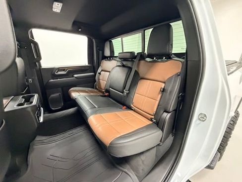 Certified 2024 Chevrolet Silverado 3500 High Country w/ High Country Premium Package image 29