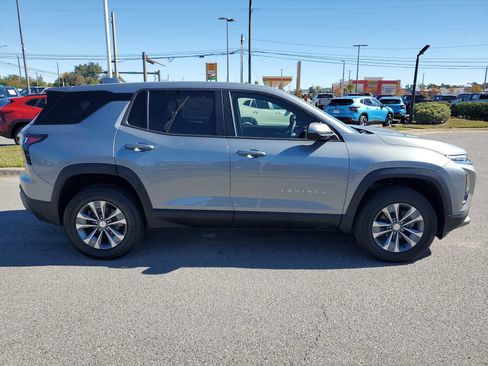New 2026 Chevrolet Equinox LT w/ Safety and Technology Package image 7