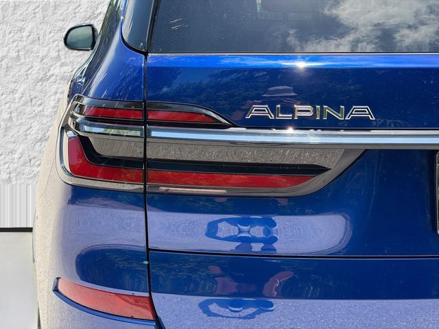 Used 2024 BMW ALPINA XB7 AWD/4WD image 8