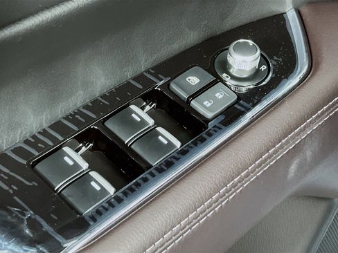 New 2025 MAZDA CX-5 Signature image 21