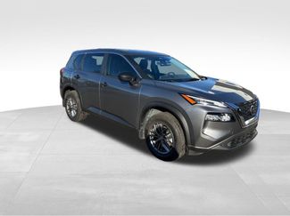 Used 2021 Nissan Rogue S video 1