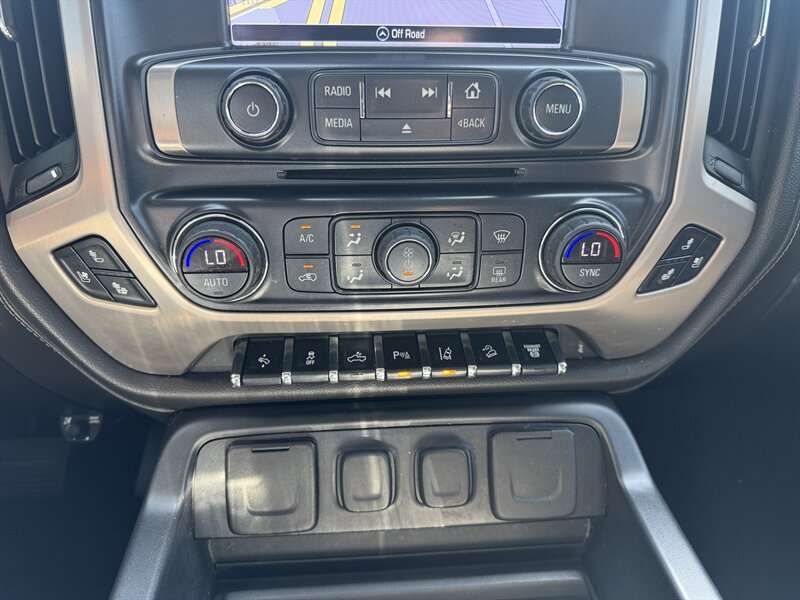 Used 2019 GMC Sierra 2500 Denali w/ Duramax Plus Package AWD/4WD image 52